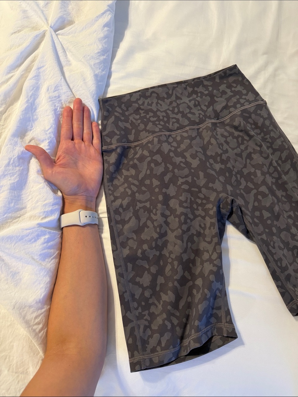 Buff Bunny Bundle| 4 Biker Shorts + 1 Legging| Bundle & Save - Picture 9 of 9